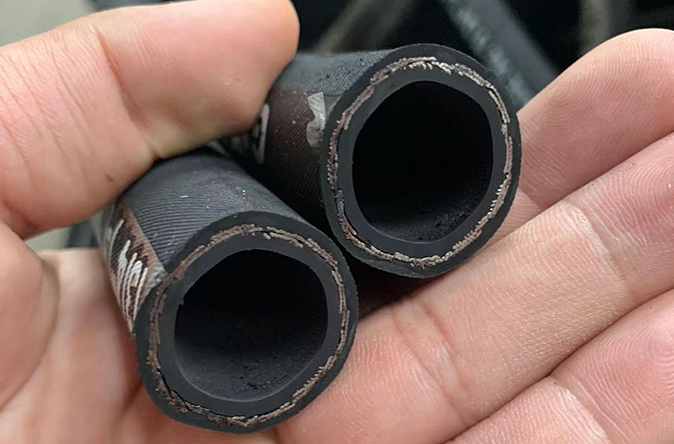 鋼絲(sī)編織膠管廠家.png 鋼絲編織膠管廠家.png