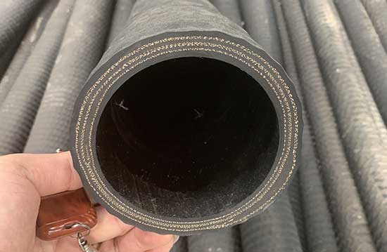 黑鋼絲橡膠管廠.jpg 黑鋼絲橡膠管廠.jpg