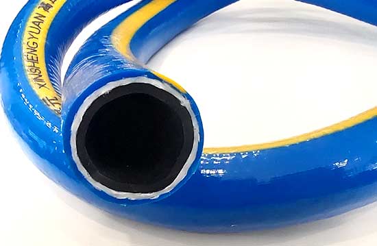 三膠兩線高壓橡膠(jiāo)管.jpg 三膠兩線高壓橡膠管.jpg