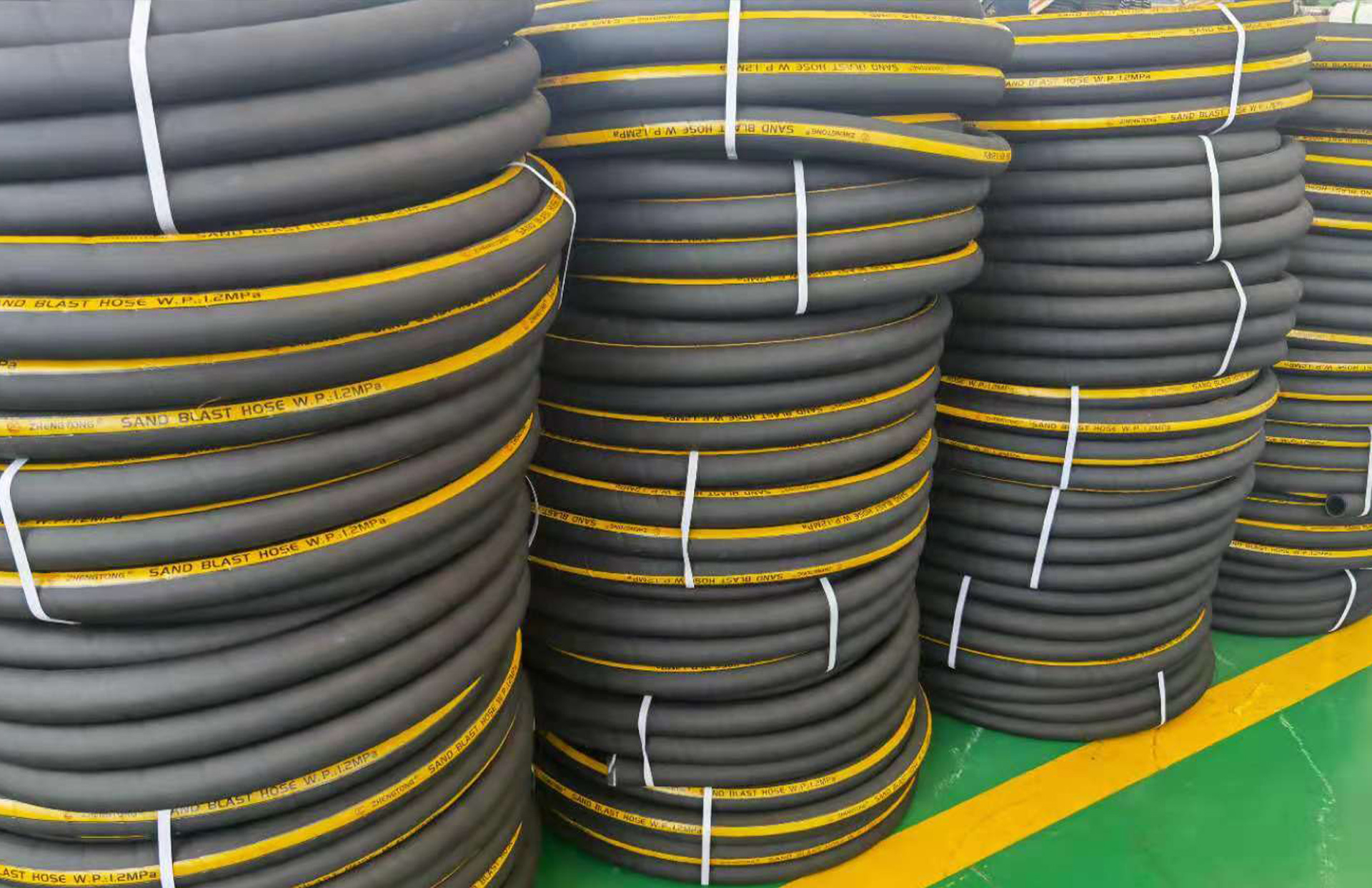 橡膠管廠家.jpg 橡膠管廠家.jpg